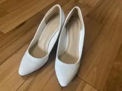 LIBERTYDOLL ポインテッドトゥ パンプス ホワイト
