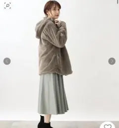 フード付きフェイクファーコート