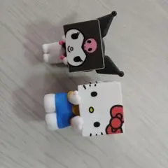 ハローキティとクロミのアクリルスタンド置物の2点セット