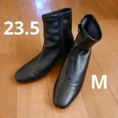 ショートブーツ 23.5cm M ヒール5.5cm 黒
