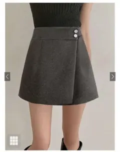 グレー ボタン付き タイトスカート GRL