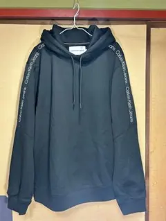 Calvin Klein Jeans ブラック フード付きスウェット