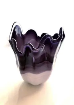 昭和レトロUGS GLASS フリルガラス フラワーベース 花瓶 マーブル 紫