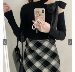 グレイル　ショルダーカットリボンニットトップス