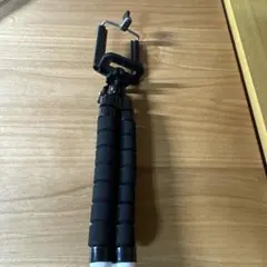 自撮り棒 伸縮可能 滑り止め付き