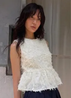 新品タグ付き】maison de Dolce. ♡フリンジベスト ホワイト - メルカリ