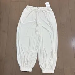 新品タグ付き】シーニュcygne カーヴィシルエットパンツ ホワイト0