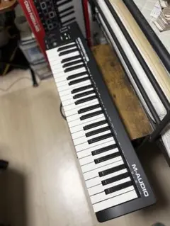 M-AUDIO Keystation 49 MK3 MIDIキーボードのサムネイル