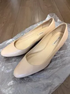 【ファビオルスコーニ】ベージュ レザーポインテッドトゥパンプス