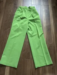 ワイドレッグスラックス