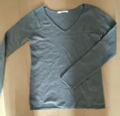 AZUL basic グレー Vネック 長袖ニット