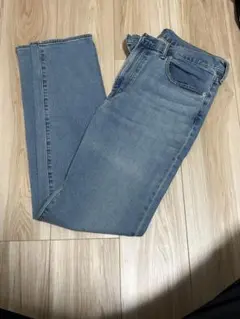 【新品・未使用】GU ライトブルーストレートデニムパンツ