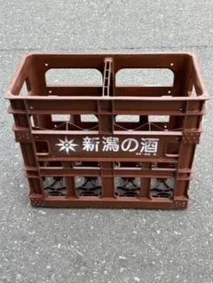 리터당 8 병 플라스틱 사케 케이스 사다리 테이블 용기