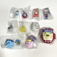 たまごっち　ガチャガチャ　めじるしアクセサリーなど　10点