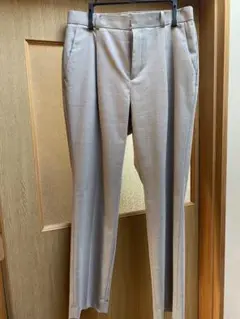 グリーンレーベルのパンツスーツ