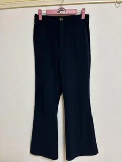 GU レディースパンツ　ネイビー　カットソーカラーフレアスラックス　オフィス