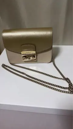 美品　フルラ　メトロポリス　チェーンショルダーバッグ　レザー　バイカラーのサムネイル