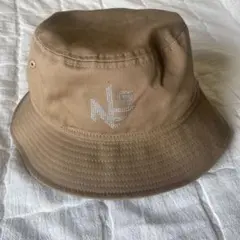 新品、NEW ERA ゴルフバケットハット ベージュのサムネイル