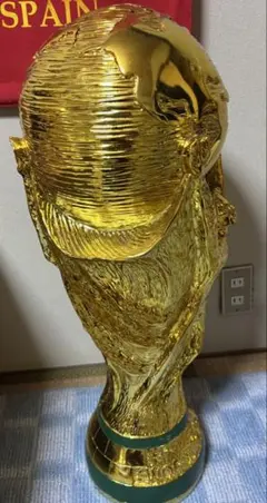 FIFA ワールドカップ トロフィー レプリカ 36cm 箱付き - メルカリ