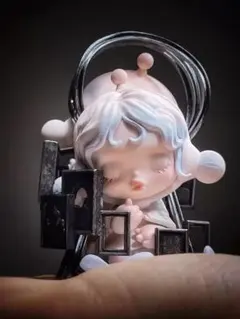 POPMART SKULLPANDA The Paradox