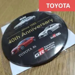【TOYOTA】記念缶バッジ40thAnniversary/AE86 /GR86