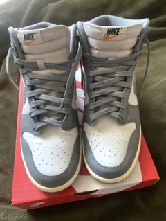 新品未使用★NIKE DUNK HIGH SE 22cm NIKE Women's DUNK HIGH SE FIRST USE 