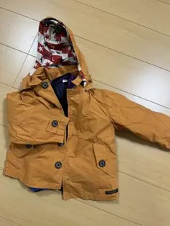 オレンジ色ジャケットandフリース