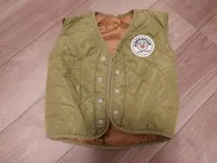 アンパンマン　リバーシブル　中綿ベスト