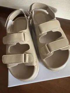 LE TALON アツゾコモールドベルトサンダル ¥13,200税込