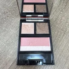 マキアージュ　カスタマイズアイカラー・チーク