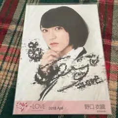 LOVE イコラブ 生写真 赤背景2 野口衣織 佐々木舞香 - メルカリ