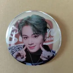 JO1 鶴房汐恩 缶バッジ