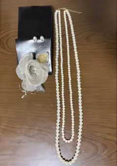 花 コサージュ&パールネックレス&イヤリングの３点セット