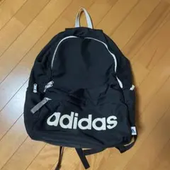 adidasリュックのサムネイル