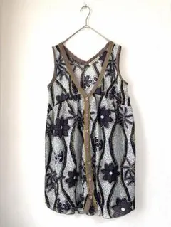 natural couture チュニック ノースリーブ Vネック 花柄 総柄のサムネイル