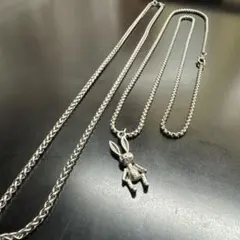 うさぎ ロングネックレス 2点