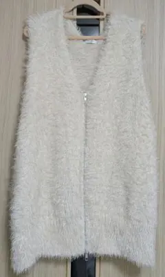 アイボリー ファー素材 ジッパーベスト