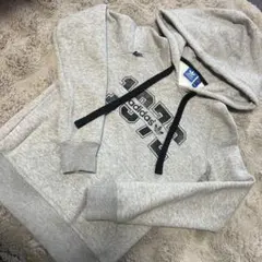 adidas 裏起毛パーカー　Mサイズ
