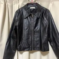 ブラックレザーショートジャケット