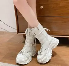 SHEIN シーイン 厚底 厚底ブーツ 白