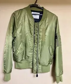 【期間限定・美品】MA-1　カーキ色