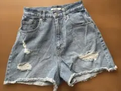 週末限定お値下げ❗️WEGOデニムショートパンツ