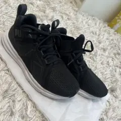 PUMA スニーカー　ブラック