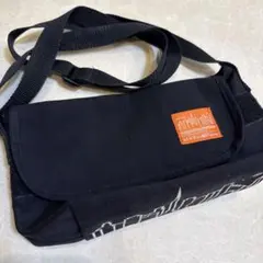 Manhattan Portage ショルダーバッグ 黒 BEAMSのサムネイル