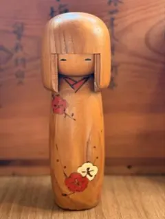 創作こけし　19cm 木地仕上げ・梅文様