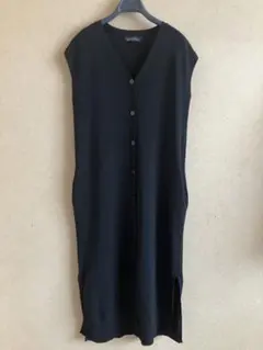 UNITED ARROWS ブラックノースリーブワンピース