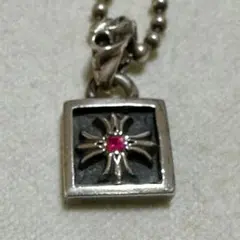 フレームドCHプラスチャーム　ルビー