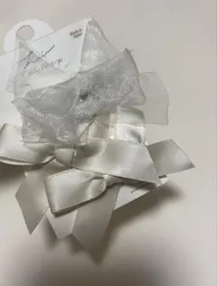 リボン型ヘアアクセサリー 白色