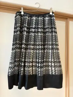L 千鳥柄スカート コムサイズム