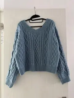 水色 Vネック ケーブル編みセーター Mサイズ